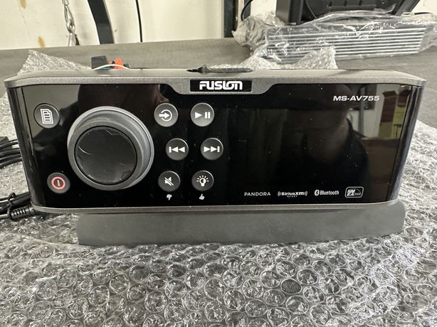 Radio Fusion MS-AV755 DVD/CD