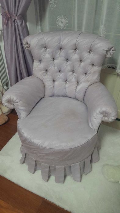 Cadeirão "senhorinha" usado