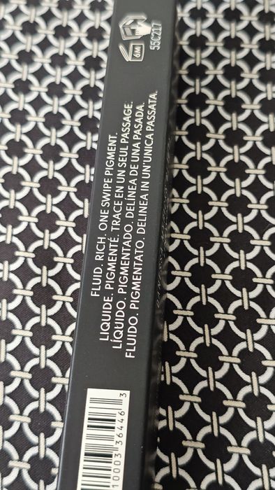 Danessa Myricks Beauty  czarny eyeliner