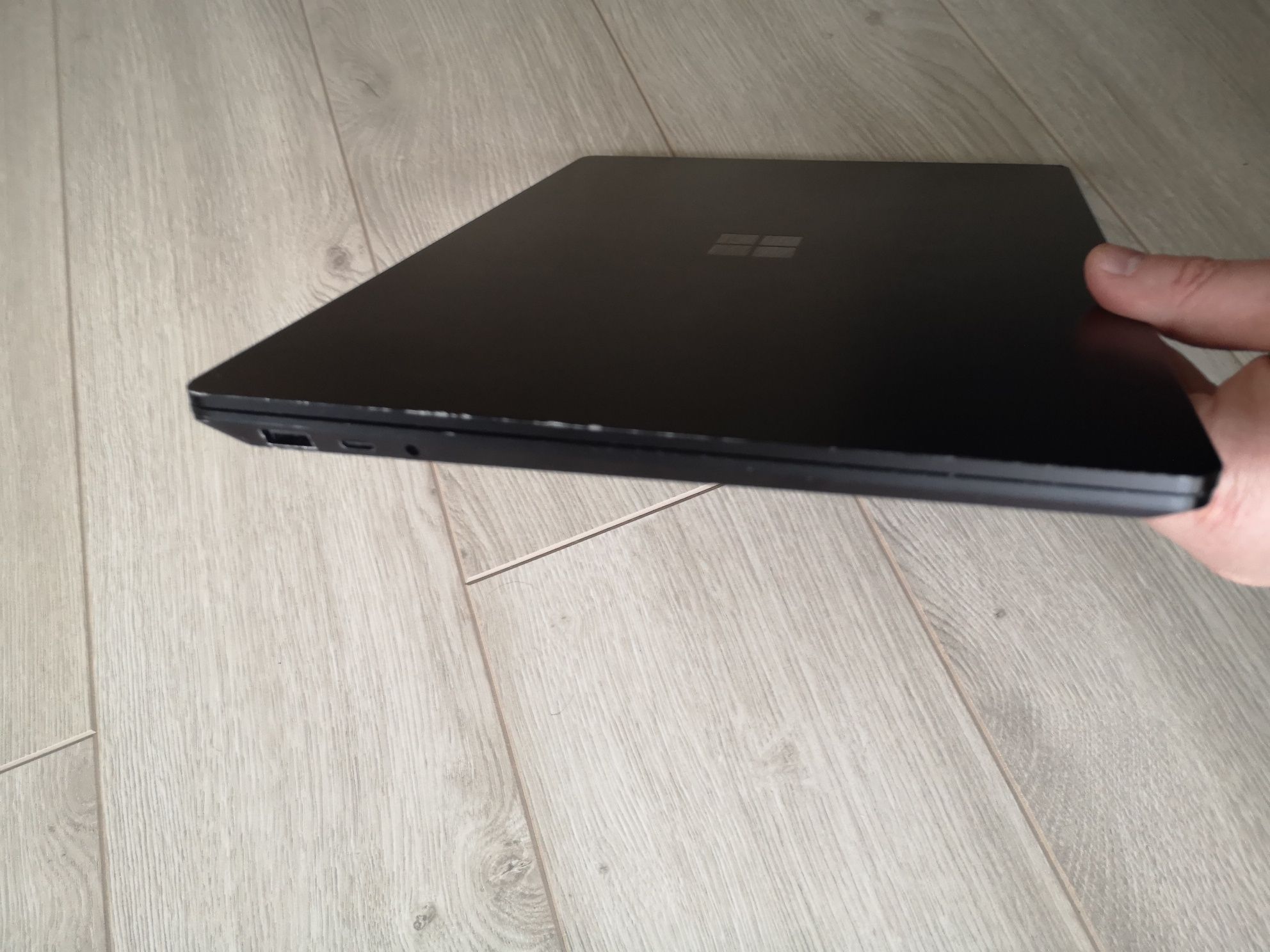 Microsoft Surface laptop 3 core i5 1035g7 13.5inch 8/256гб