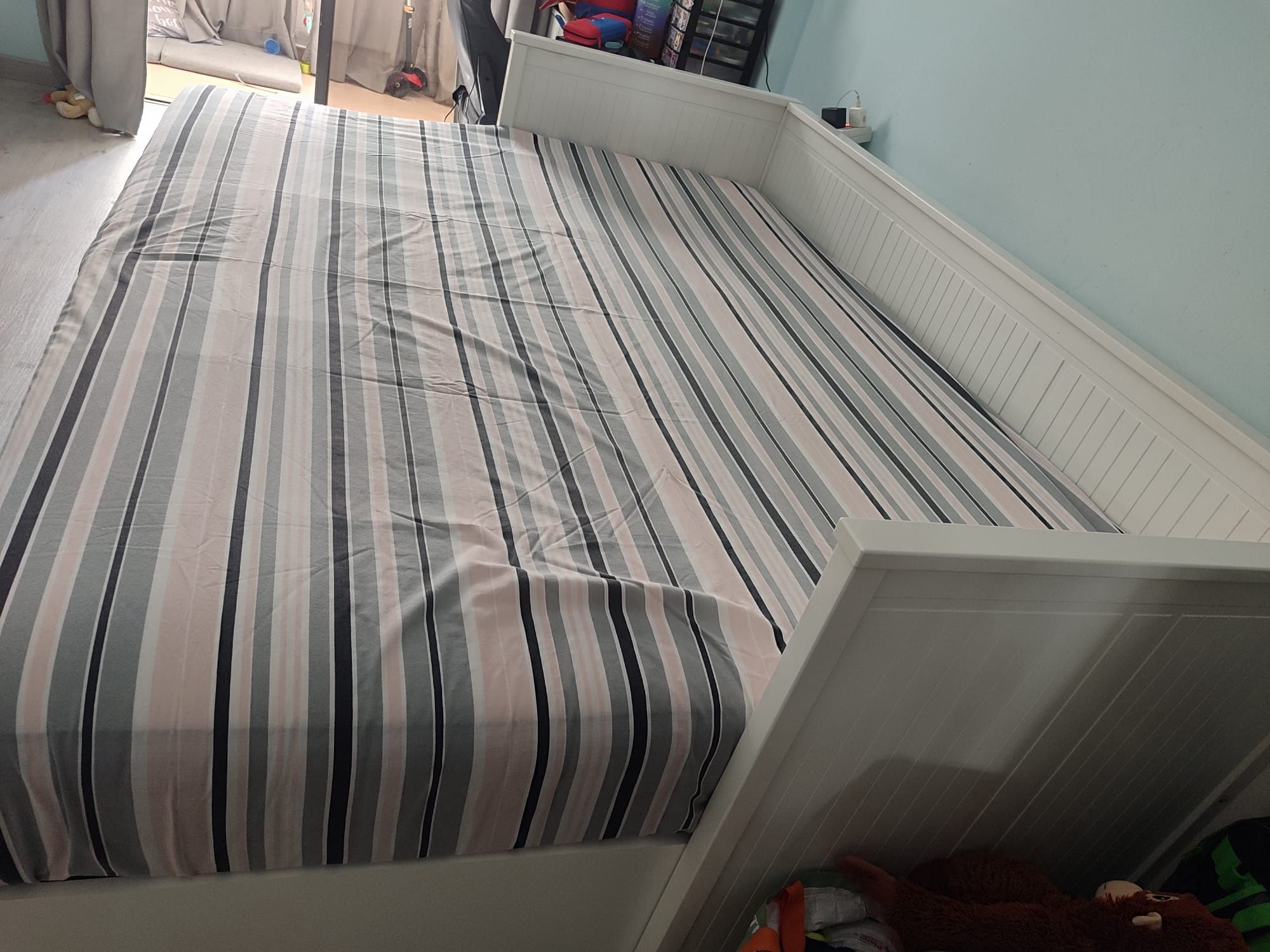 Cama hemmes ikea como nova