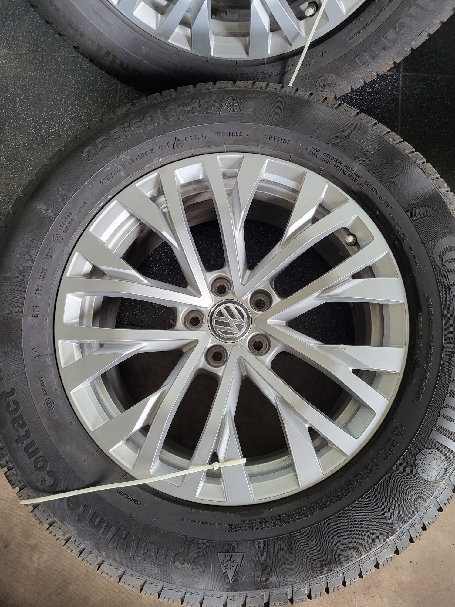 4× Felga aluminiowa VW OE TOUAREG 8.0" x 18" 5x112 ET 25 czujniki