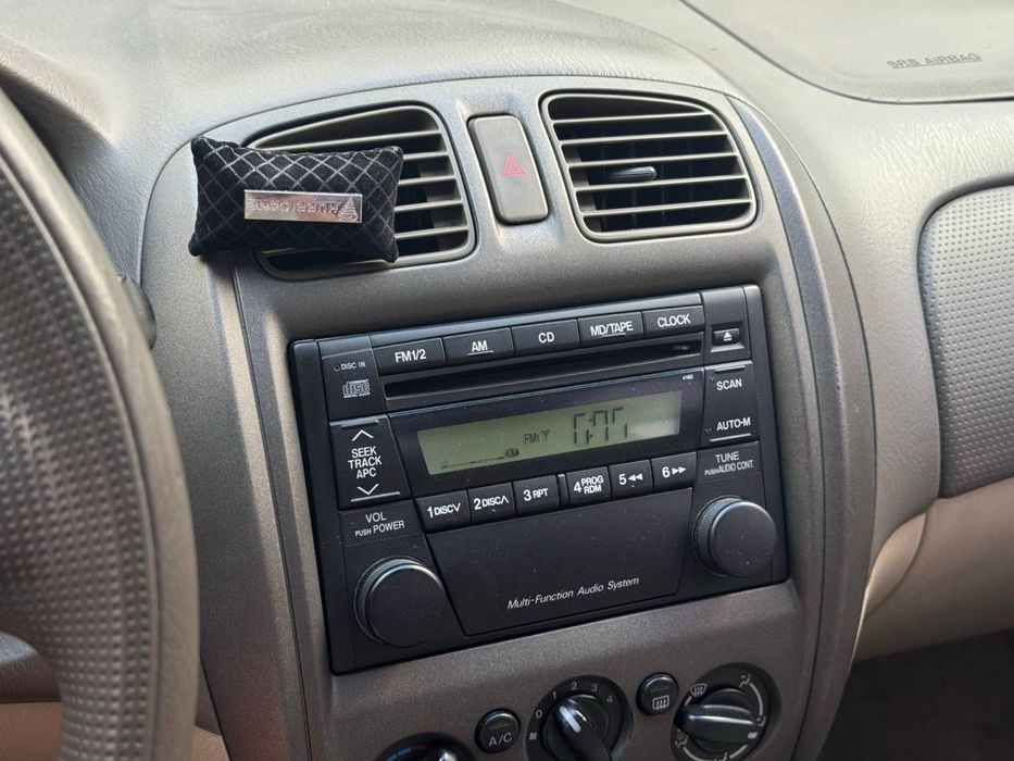 Mazda 323 (Protege) 2003