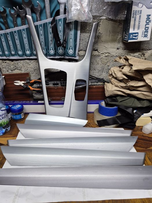 Декору салону bmw x3 f25 

Ціна вказана за один