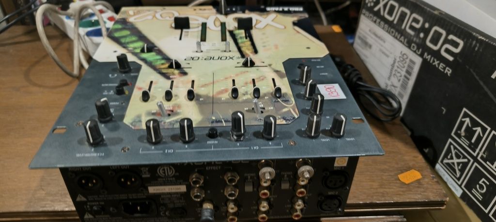 Mikser Allen & Heath Xone:02