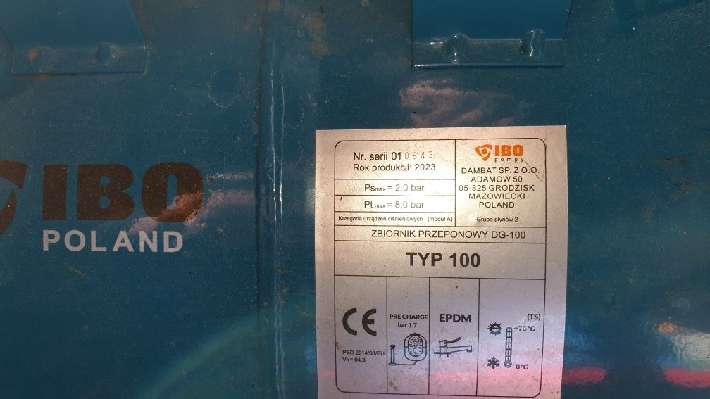 Hydrofor z pompą