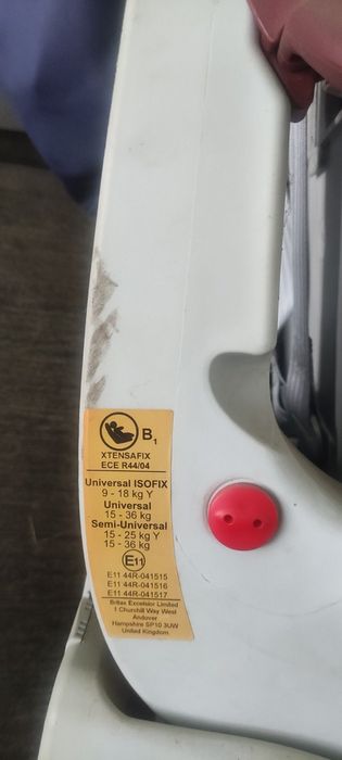Автокрісло Britax Romer Xtensafix 9-36 кг