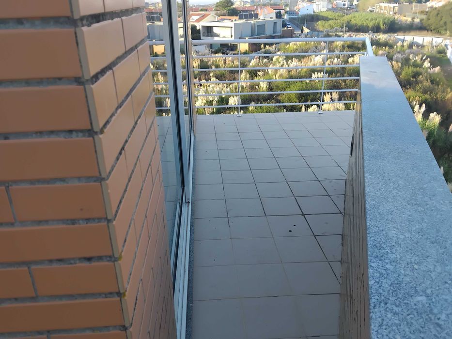 Apartamento T1 (praia de Francelos) com piscina