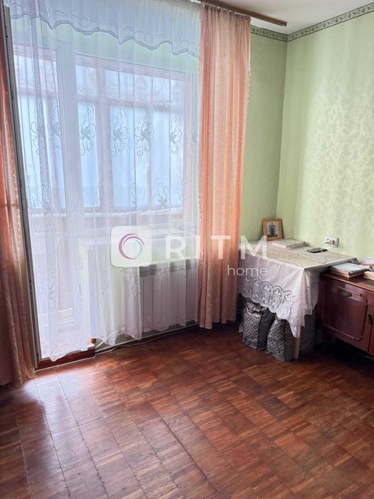 1-кімнатна квартира, 24 м² | Окремий вхід (можна під комерцію)