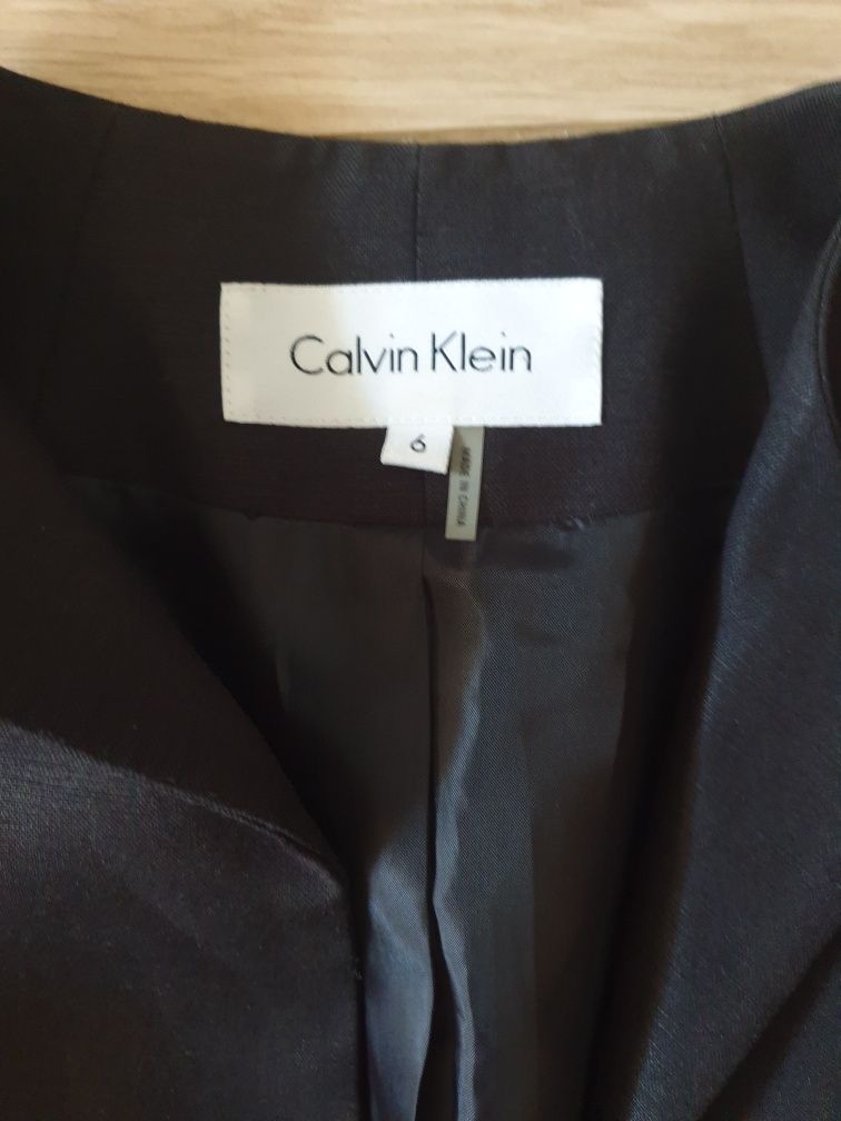 Sprzedami płaszczyk Calvin Klein