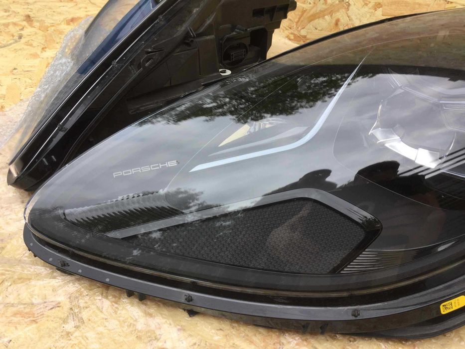 Фары Porsche Macan 95b941009as 95b941010as