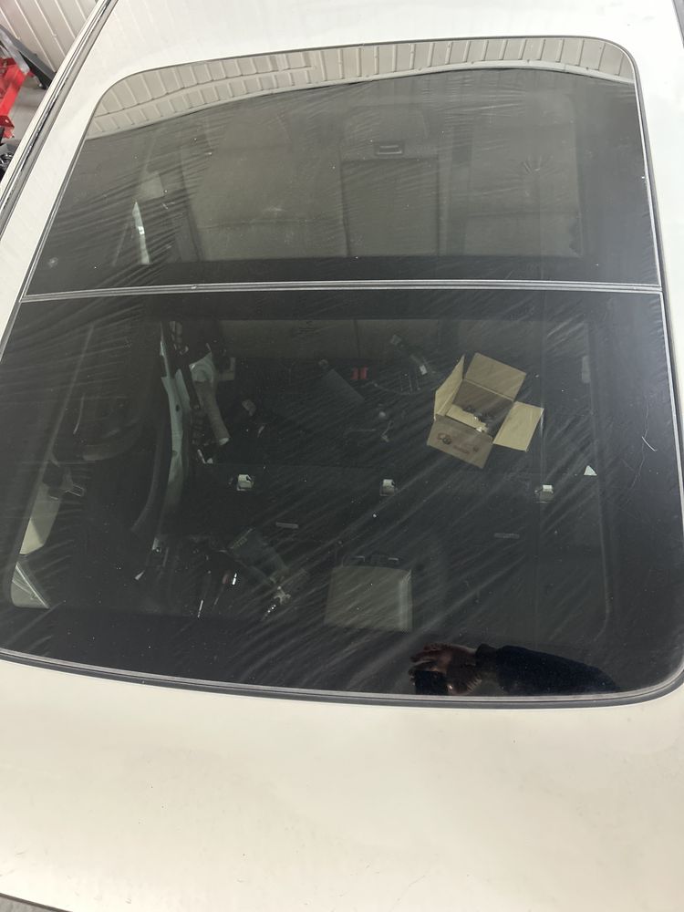 Панорама у зборі BMW X3 F25 (ЛЮК)