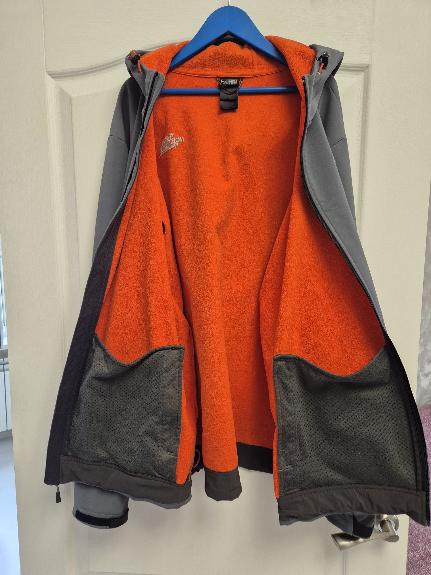 Куртка , софтшел, с капюшоном ,флис The North Face gray p. XL-XXL