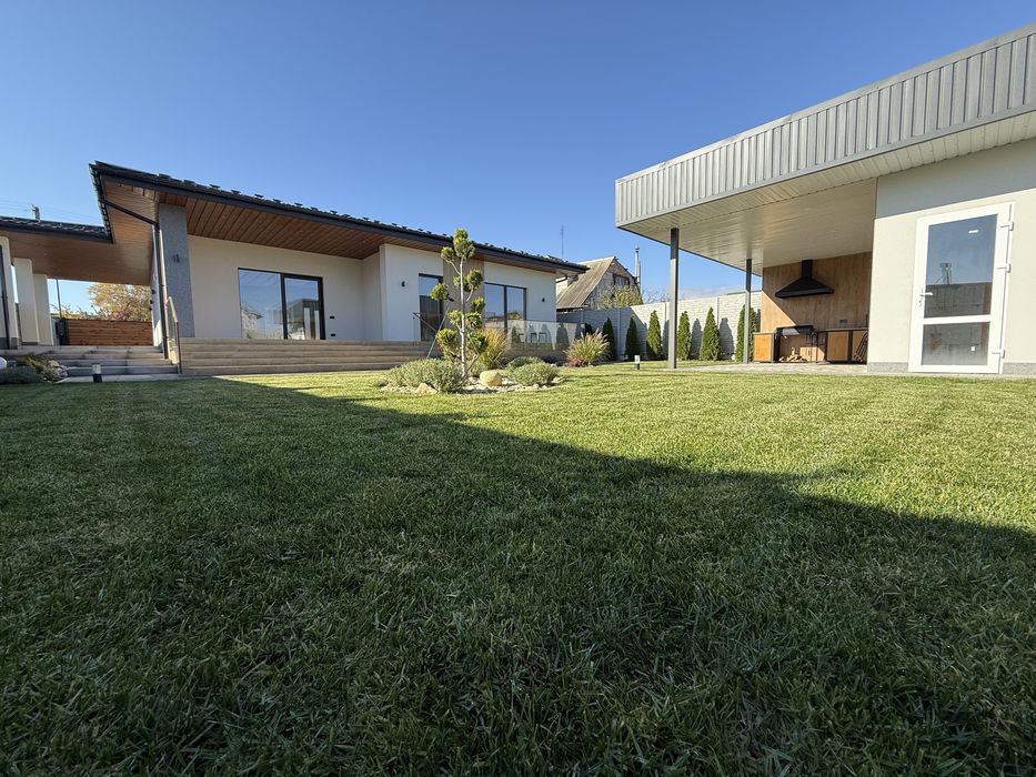 Новий казковий будиночок в гарному районі