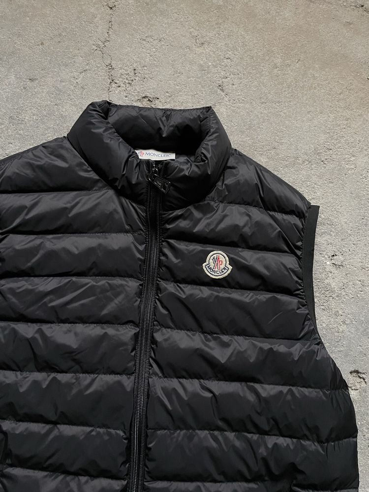 bezrekawnik moncler