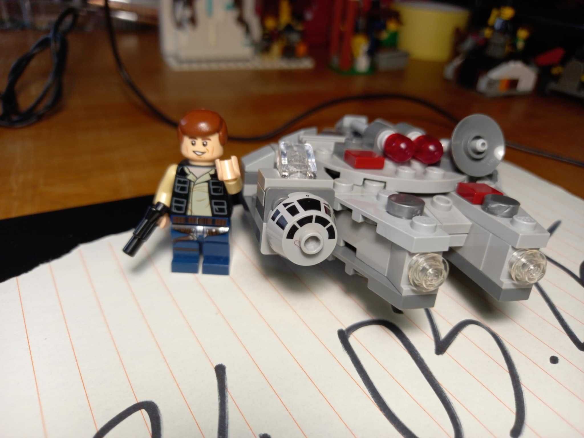 LEGO 75030 Star Wars Millennium Falcon + Han Solo