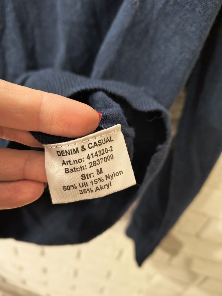Wełniany sweter M