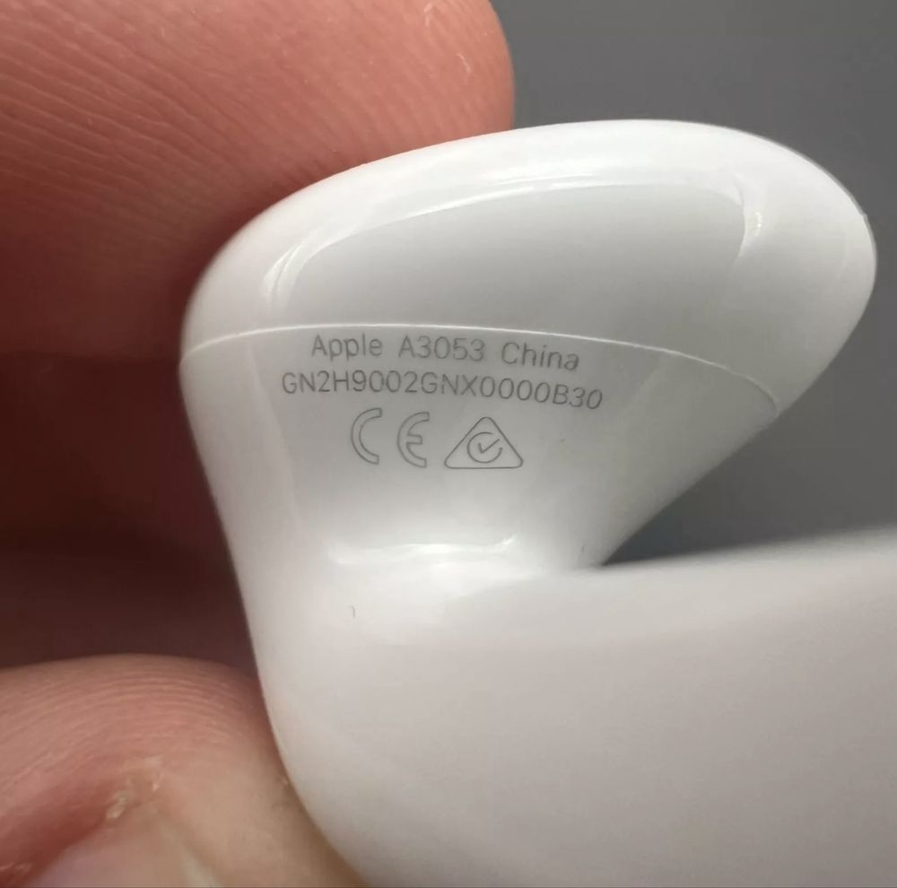 Лівий Airpods 4 Left A3053