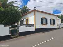 Moradia de Estilo Rústico