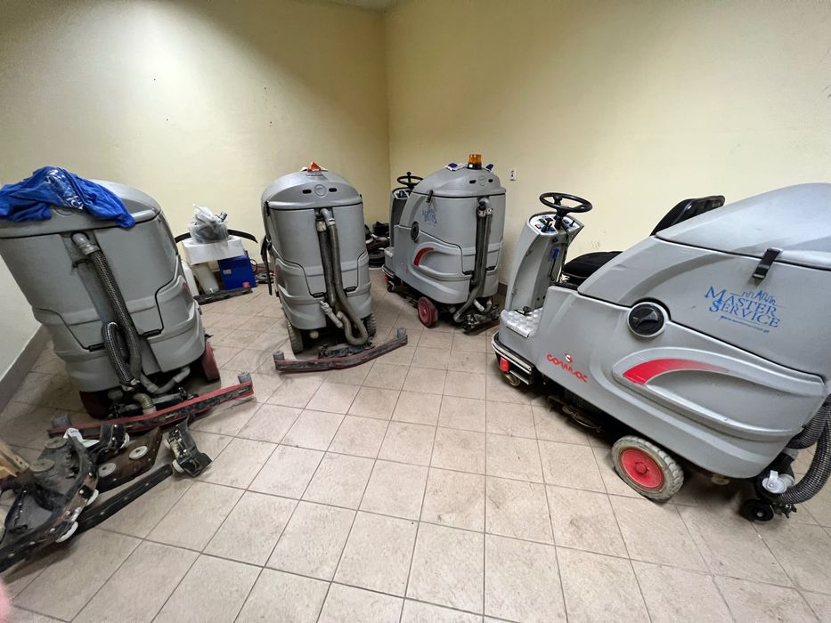 COMAC Flexy 75 szorowarka, maszyna czyszcząca samojezdna.