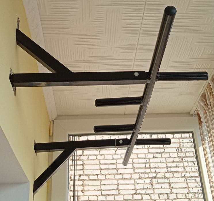 Новий турнік настінний