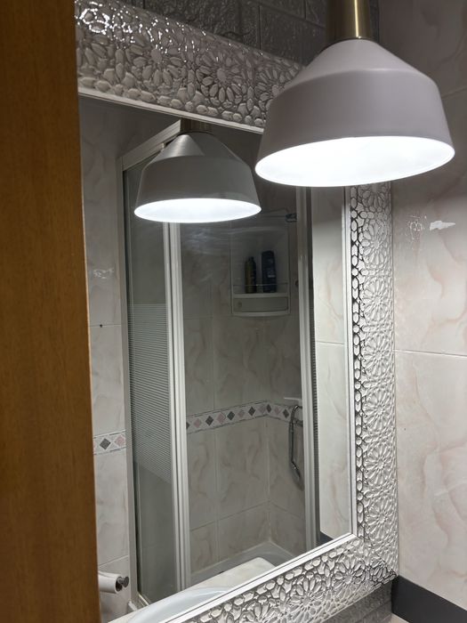 Espelho Moldura Prata e Branca