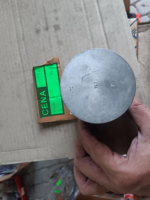 Tłok 600cm fi 74,1 trzeci szlif do Fiata 126p