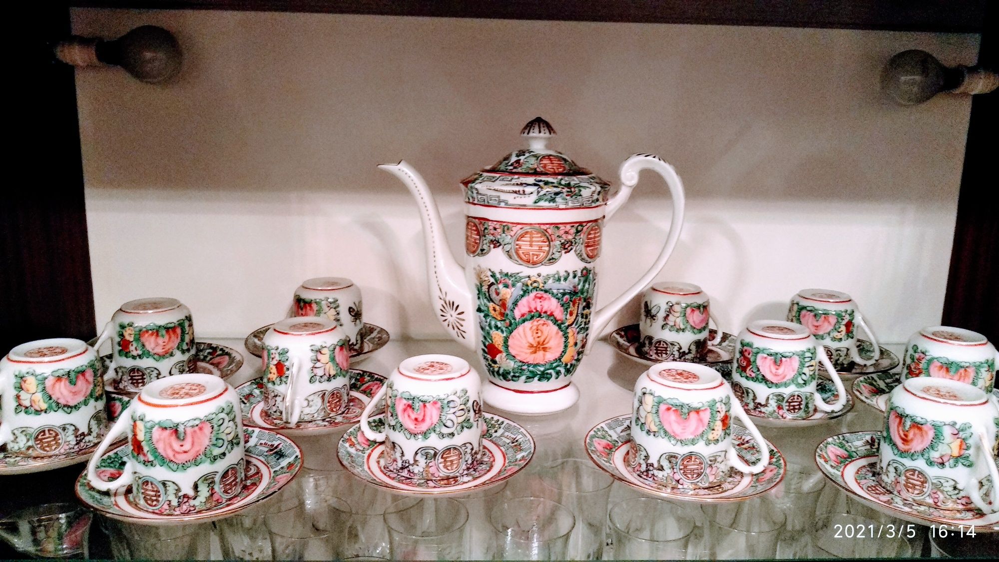 Serviço café em porcelana de Macau (antigo), para 12 pessoas