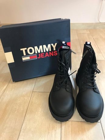 Trapery damskie Tommy Jeans