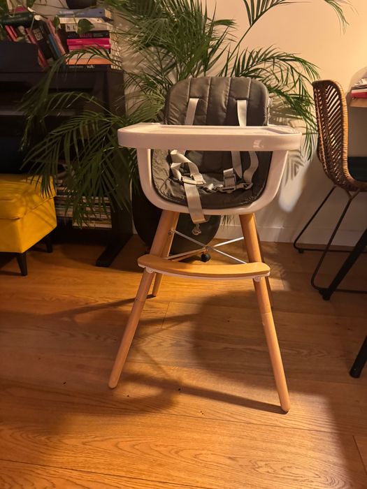 Fotelik do karmienia