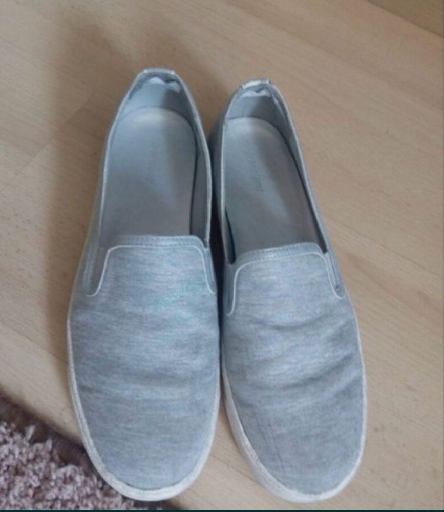 buty damskie deichmann srebrne szara na podwyższeniu