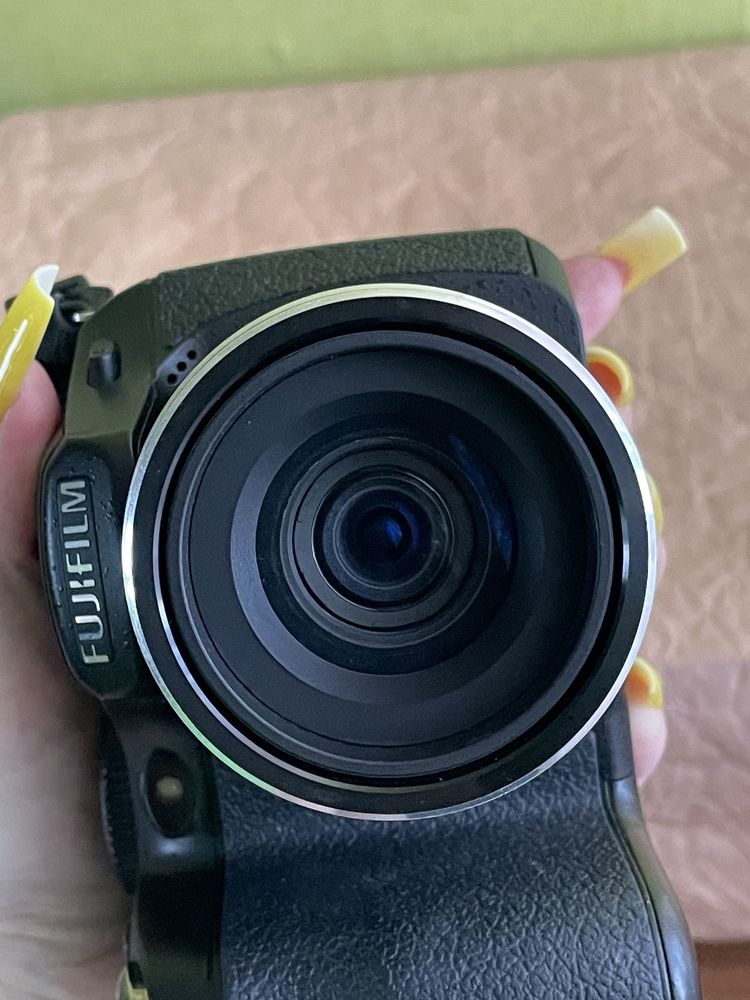 Фотоапарат Fujifilm Finepix S1800