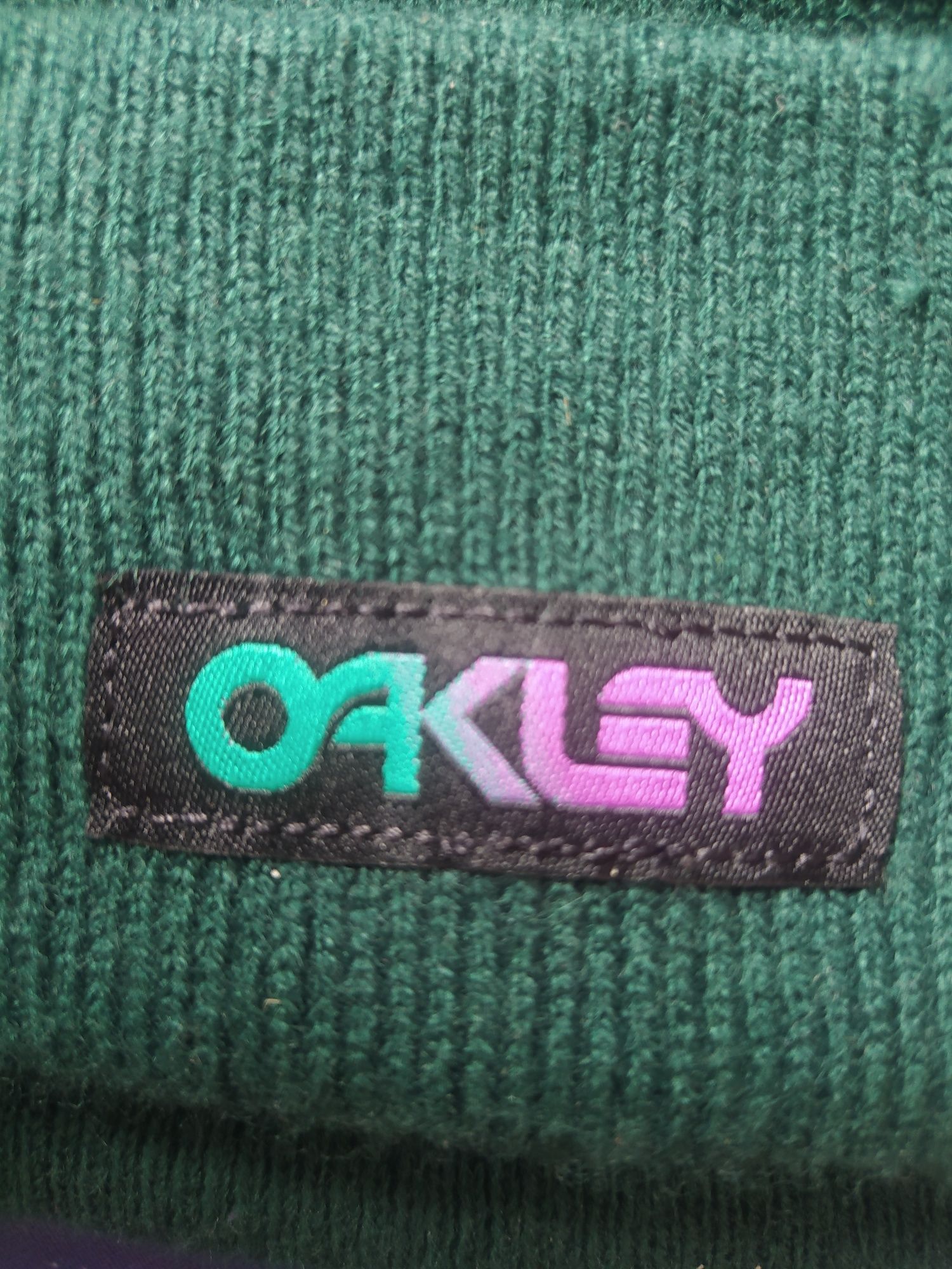 Шапка Oakley b1b зелена в гарному стані
