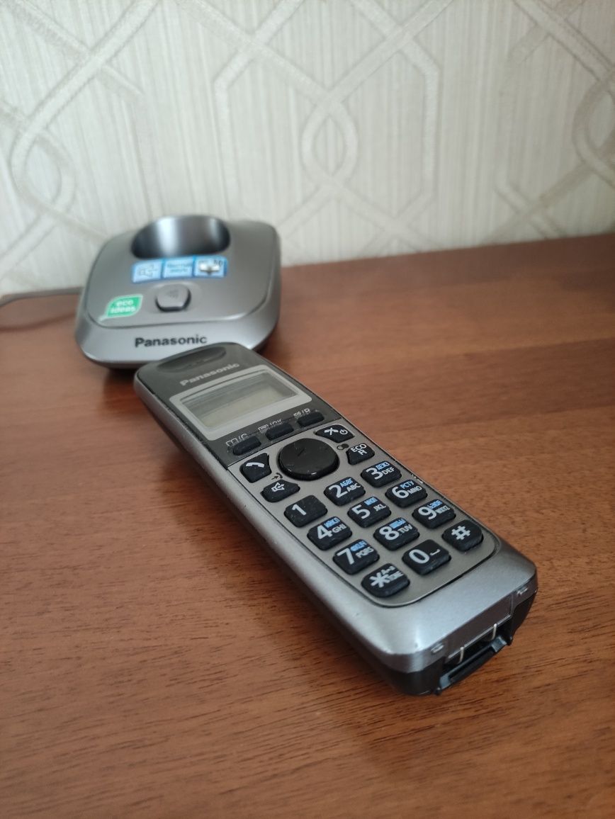 Радіотелефон Panasonic KX-TG2511UA