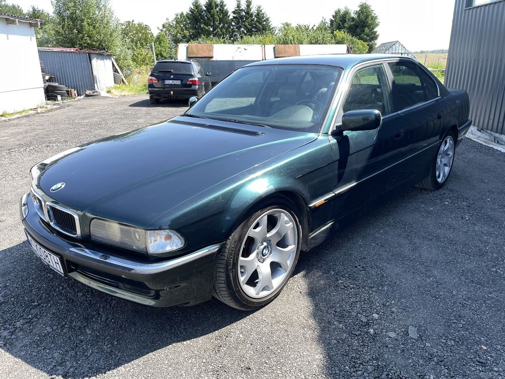Bmw E38 V8 730i seria 7 e39 e46