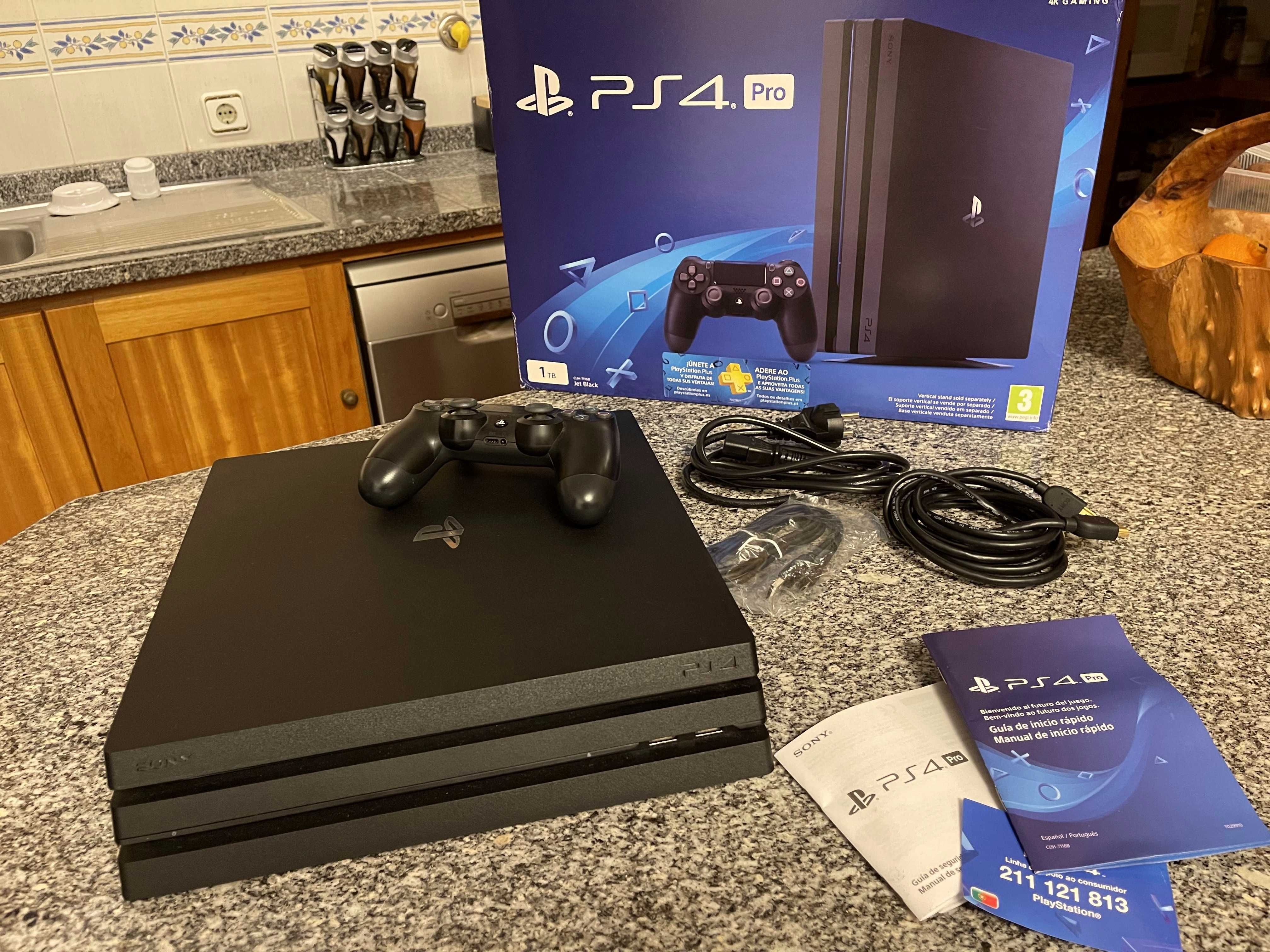 PS4 Pro 1TB + Comando - Tudo na caixa original (como novo!)