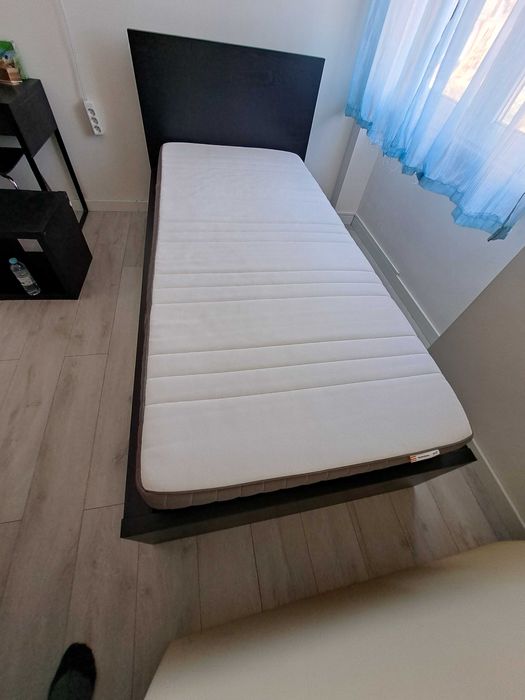 Cama de solteiro ikea