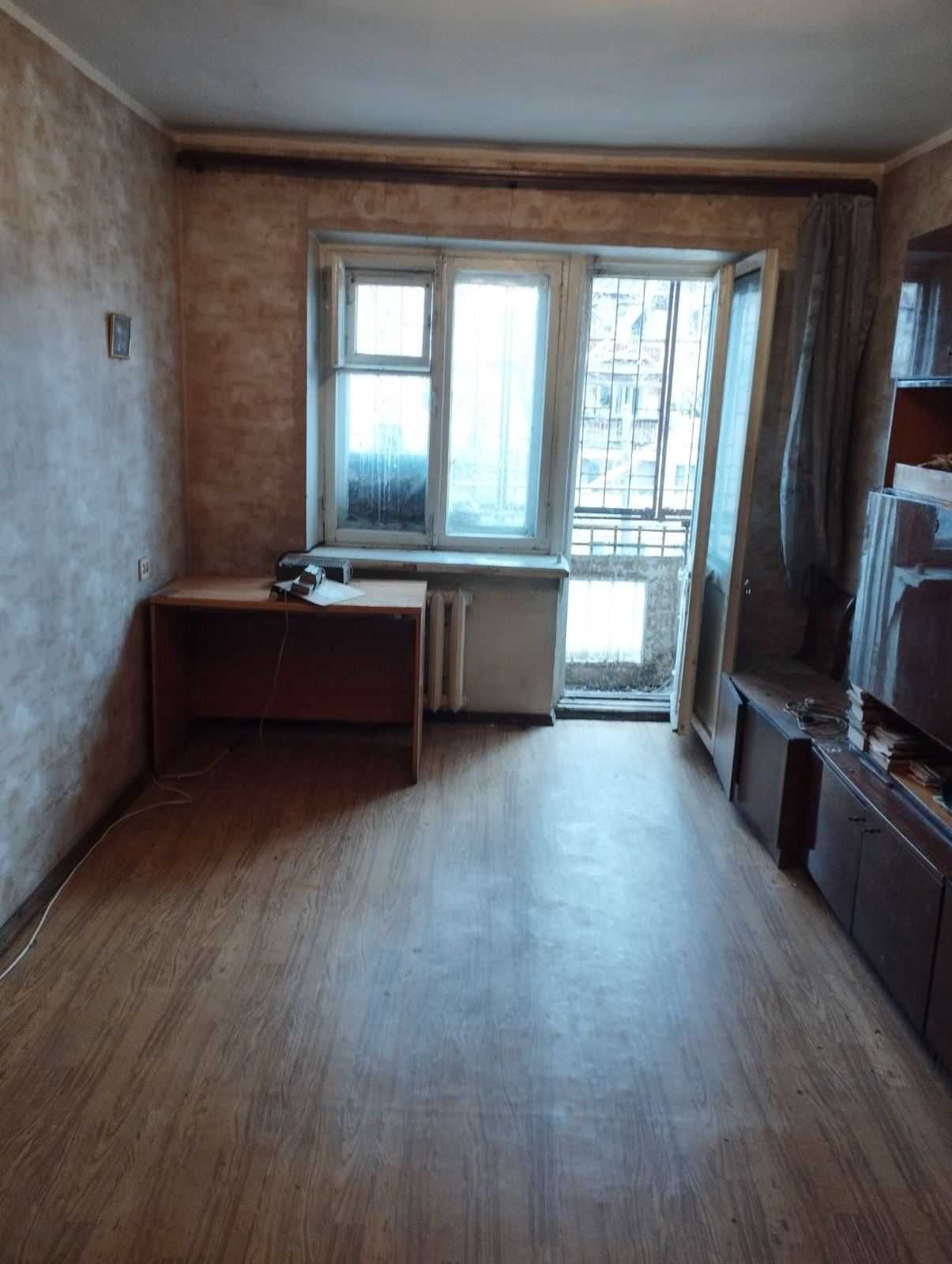 Срочно 1-комнатная квартира на Варненской
