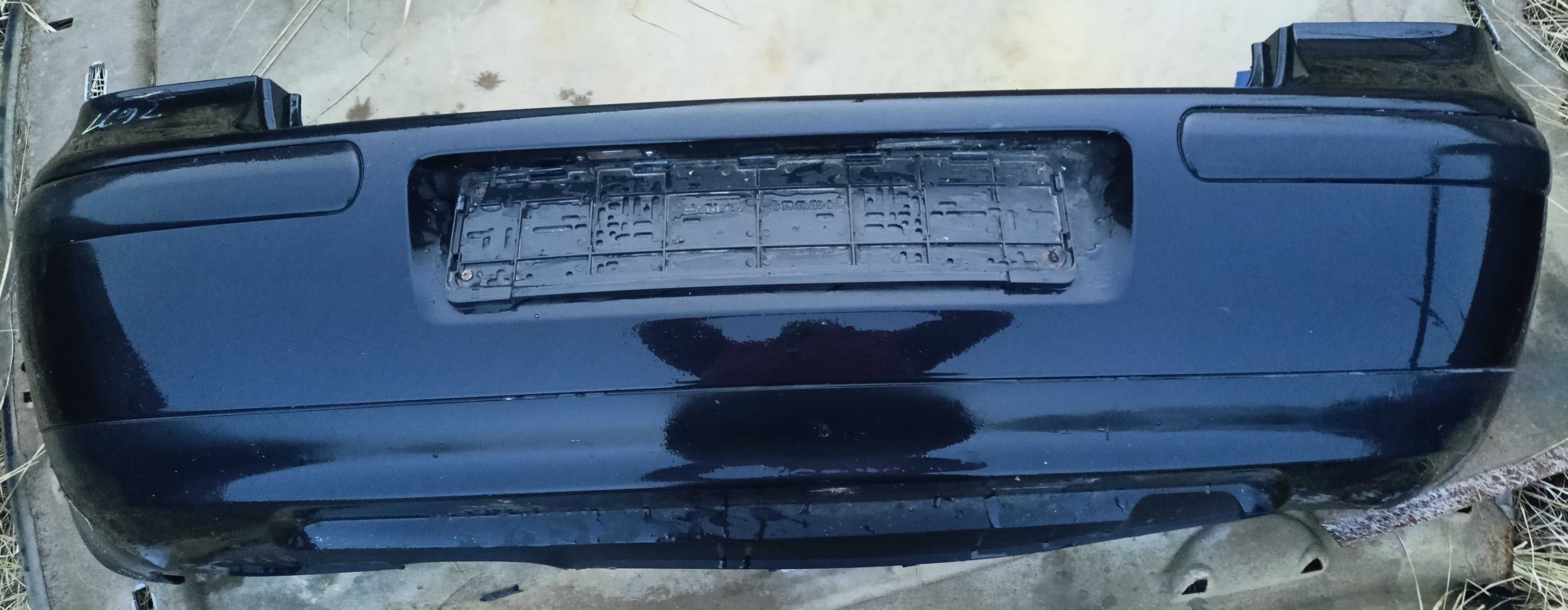 zderzak tylny vw  golf 4 hatchback LC9Z