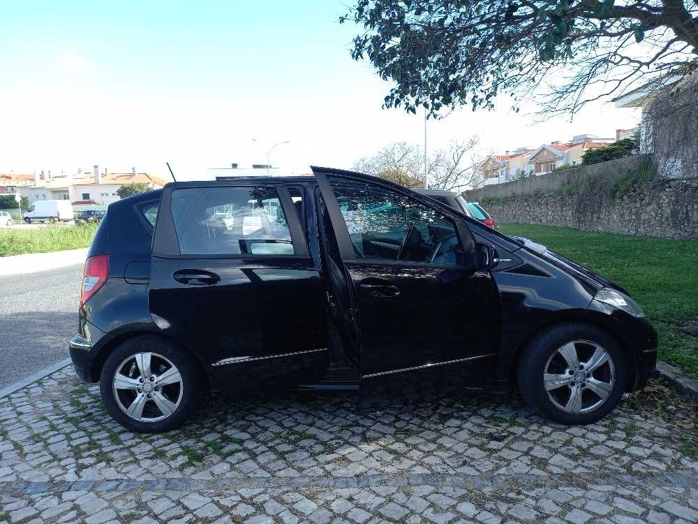 Mercedes-Benz A160 – Modelo Blue Efficiency Avantgarde