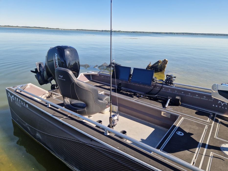 Łódź motorowa Skylla 420 , Mercury 60 , Przyczepa