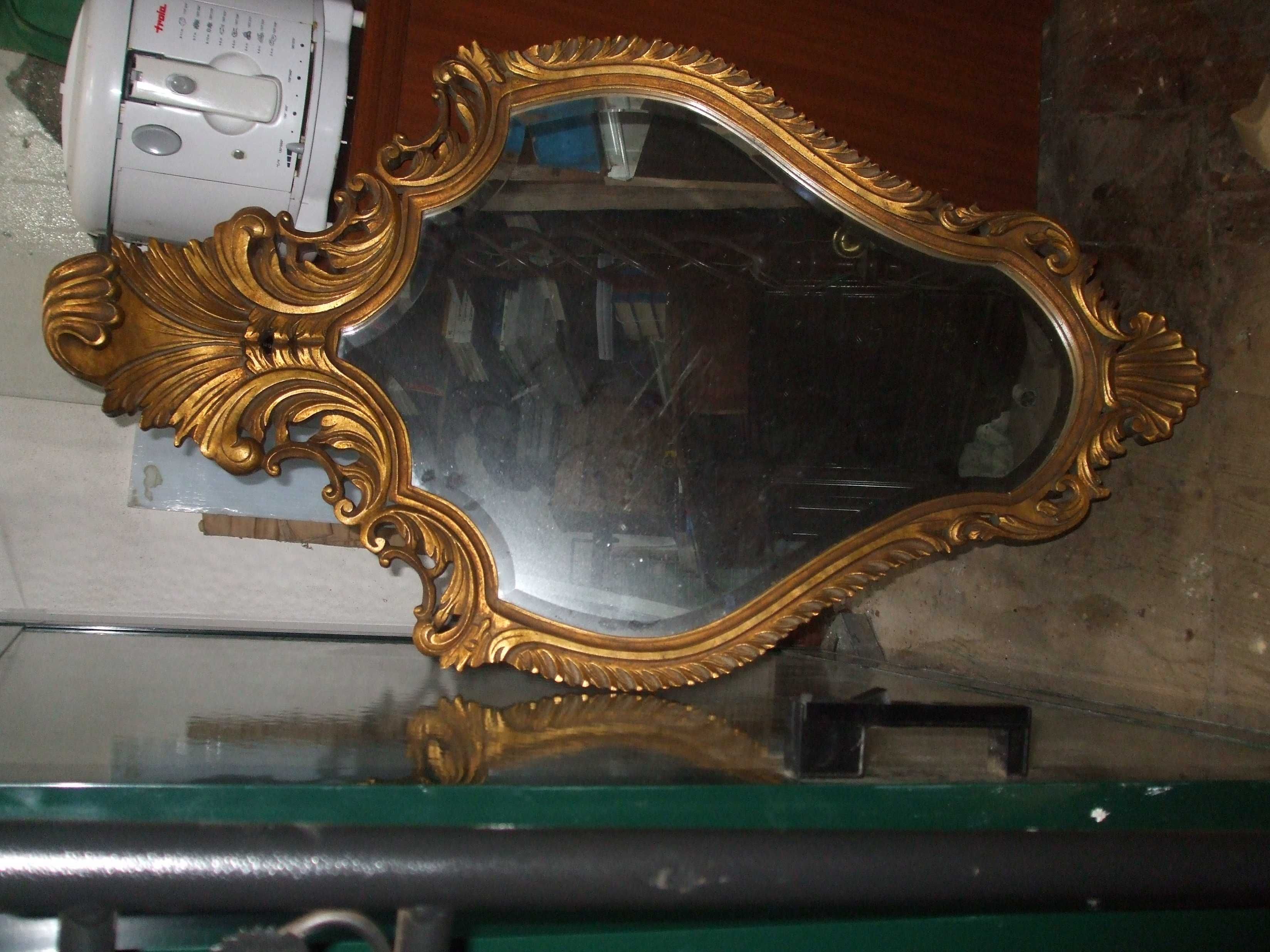 Espelho com muldura dourado velho 50x1 bom estado