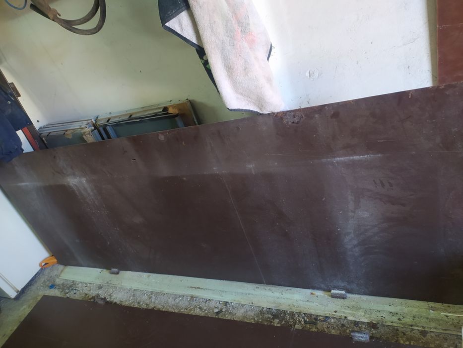 Продам двери металлические