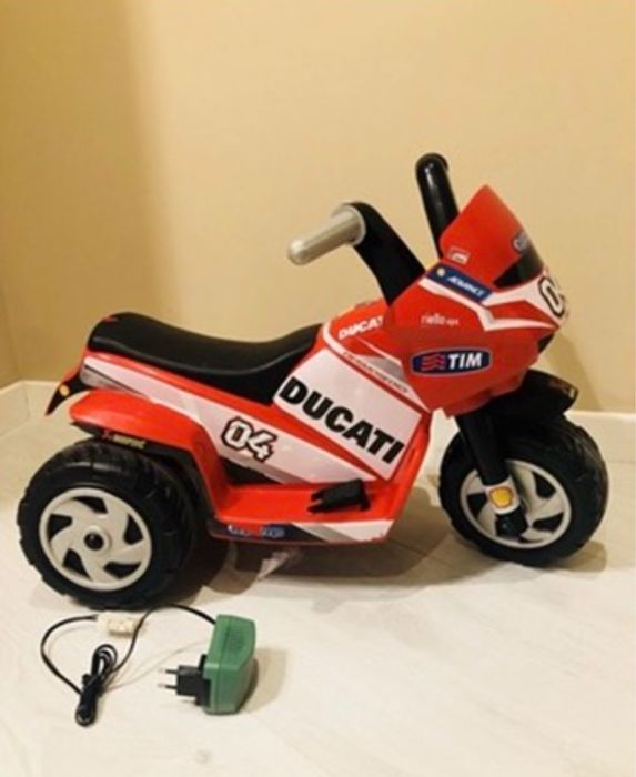 Peg Perego клектромотоцикл дитячий