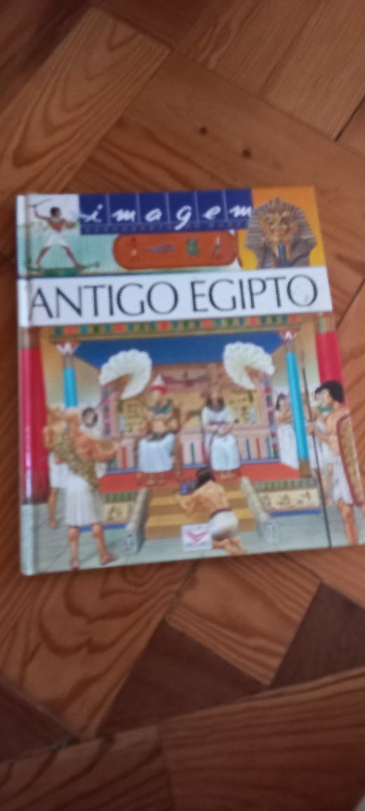 Enciclopédias infantis: forogtafia, animais, ciência, ecologia, Egito