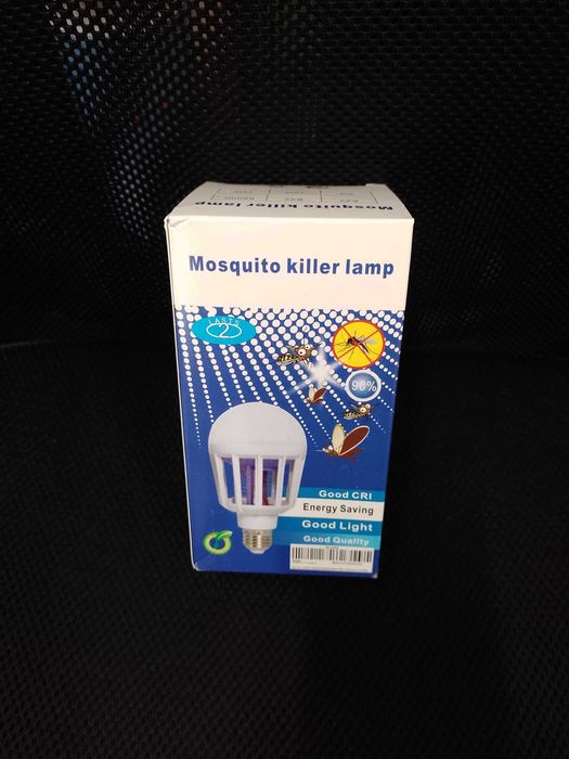 Żarówka przeciw komarom owadobójcza 2w1 moc 9W gwint E27 Nowa