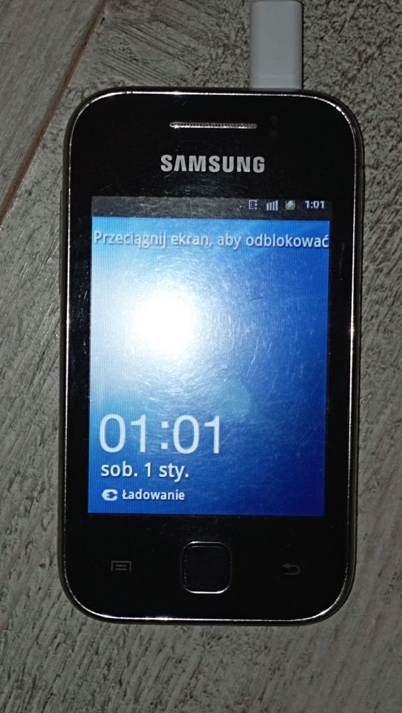 Samsung Galaxy Young GT-S5360 stan dobry używany