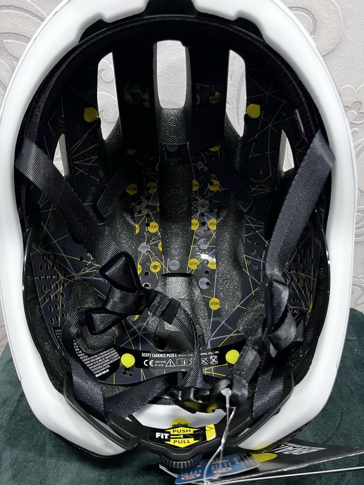 Kask rowerowy cadence plus Scott rozmiar L 59-61 system mips nowy