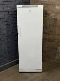 Продам Морозильну камеру Indesit NUS16.1AANFH.No Frost на 6 ящиків