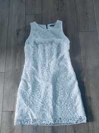 Biała koronkowa sukienka Mohito 40 elegancka